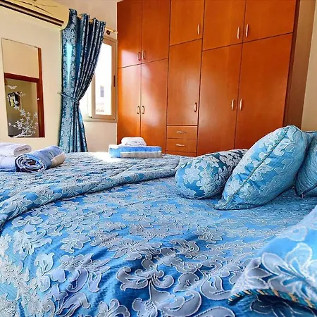 Golden Coral Villa Coral Bay