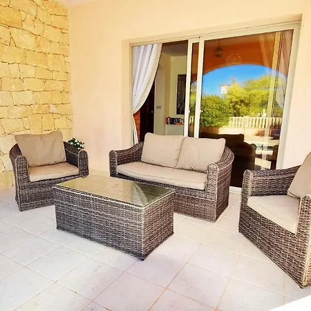 Golden Coral Villa