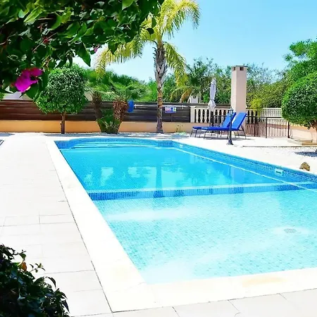 Villa Golden Coral *